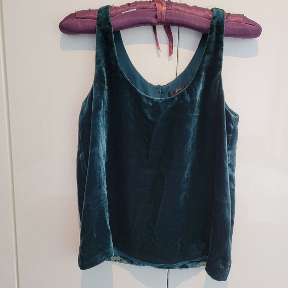 J Crew 2-Pack Velvet Tank Tops Green and Black Size 2 - Picture 3 of 7
